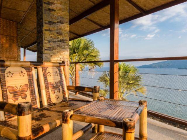 Villa De Pico Highland Beach Resort Puerto Galera Εξωτερικό φωτογραφία