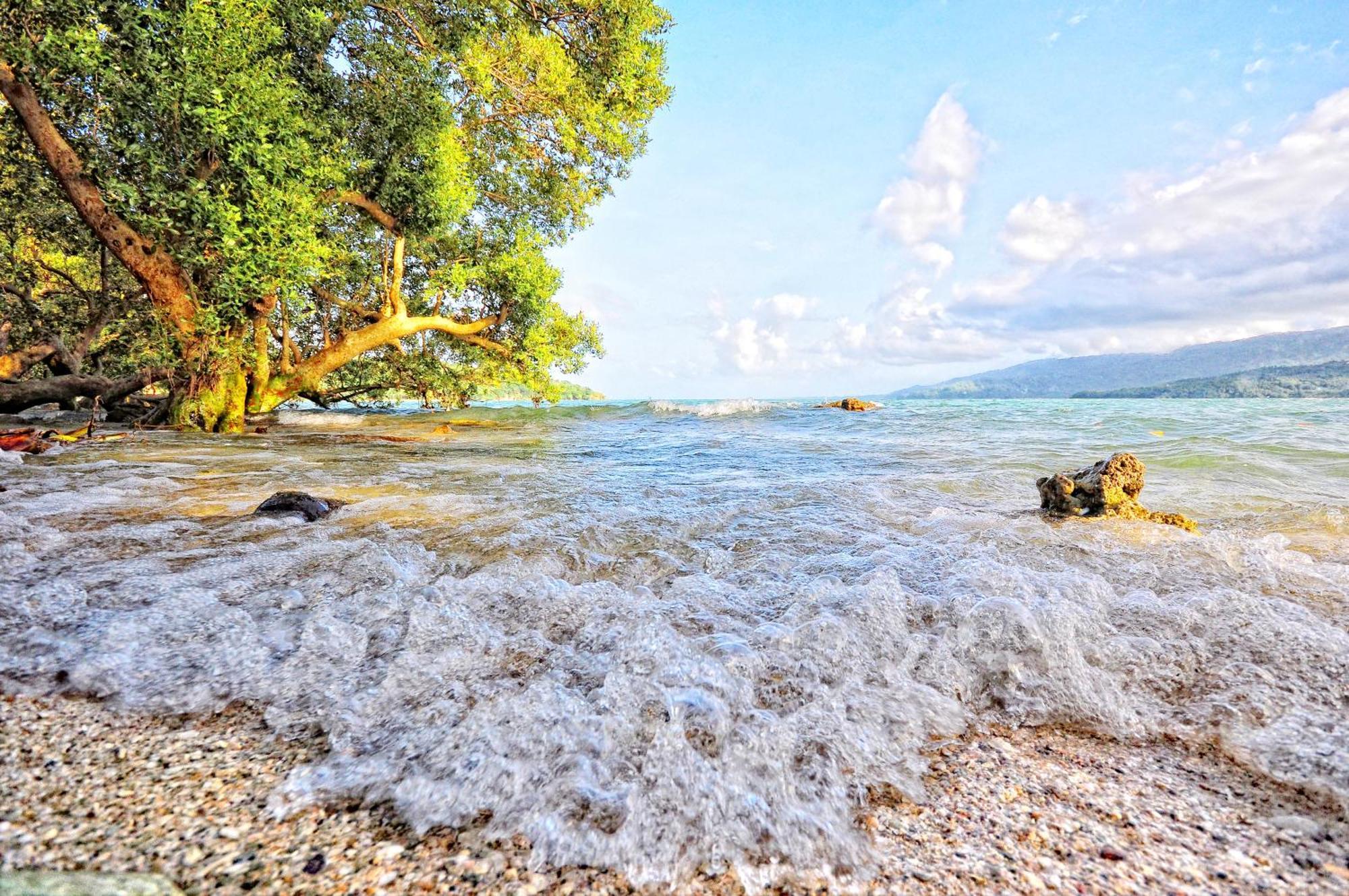 Villa De Pico Highland Beach Resort Puerto Galera Εξωτερικό φωτογραφία